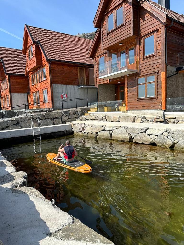 Preikestolen Panorama - Seaside Apartments Jørpeland Екстериор снимка
